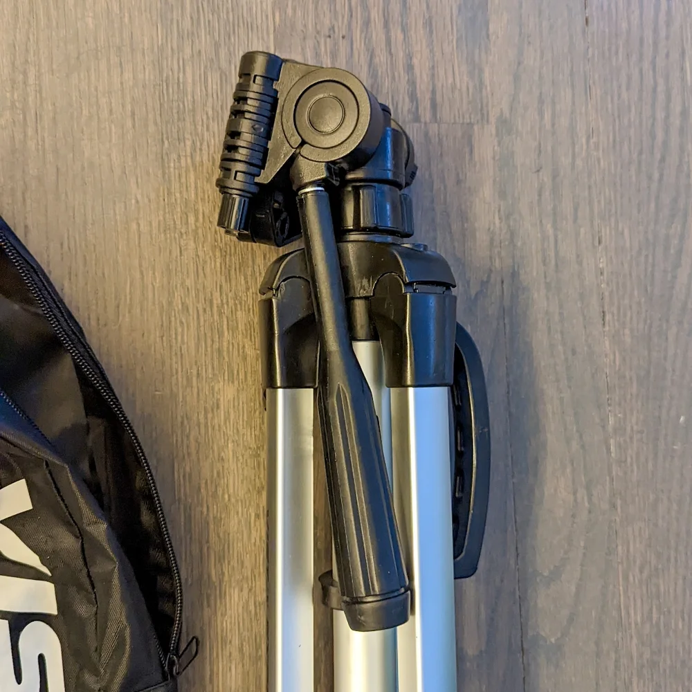 Vista Explorer 60” Tripod with Tripod Bag